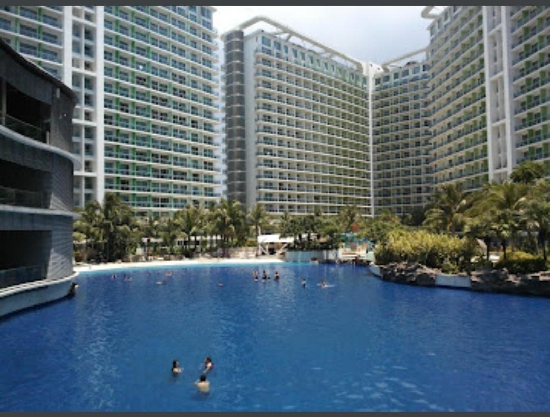 Azure Urban Resort Residences Manila Bagian luar foto