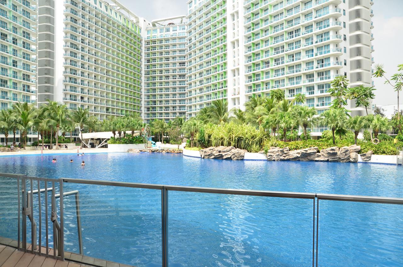 Azure Urban Resort Residences Manila Bagian luar foto