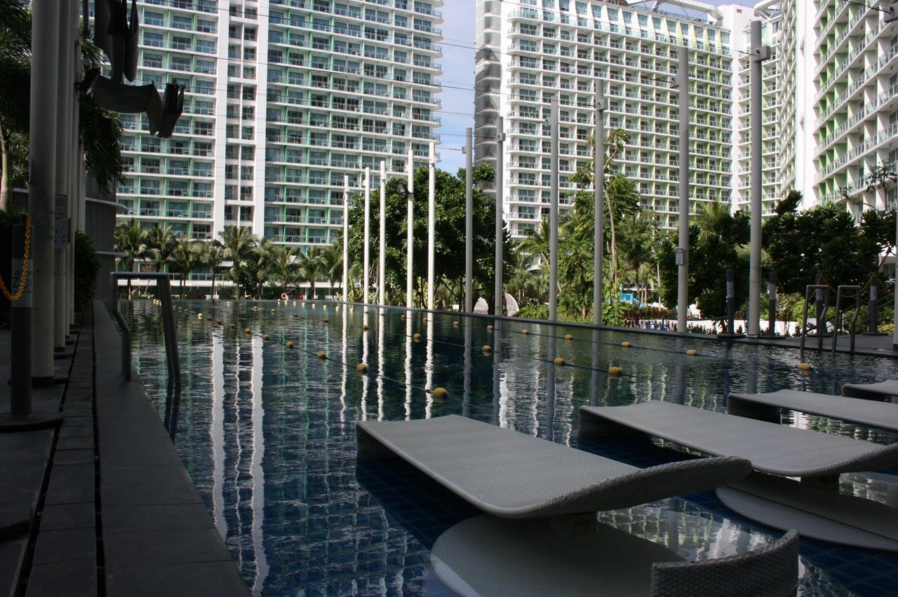 Azure Urban Resort Residences Manila Bagian luar foto